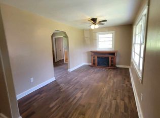 102 Carnation Ln, Hubert, NC 28539