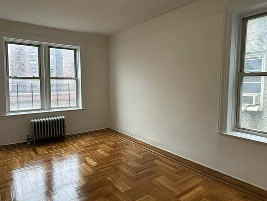 Rented by Premier One Realty LLC | media 4