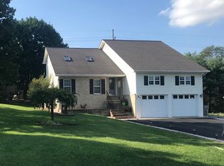 1337 Ambrose Dr, Winchester, VA