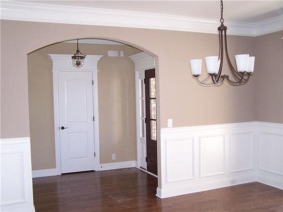 4th image of 1006 Renee Dr