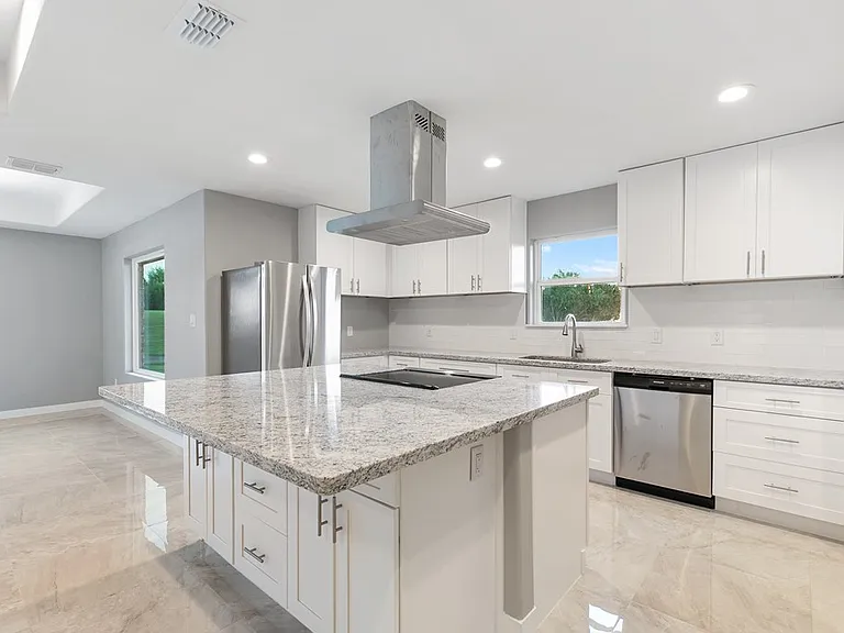 4 Augusta Dr — Photo 8