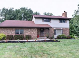 115 Shirley Ln, New Castle, PA 16102