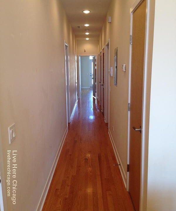 2nd image of 3100 W Walton St #1