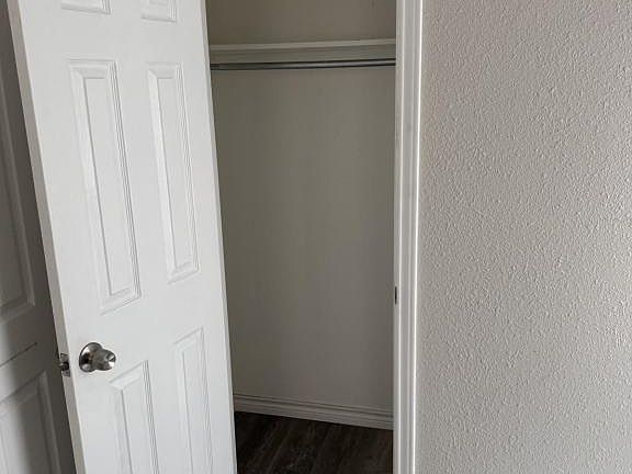 4th image of 319 E 29th St