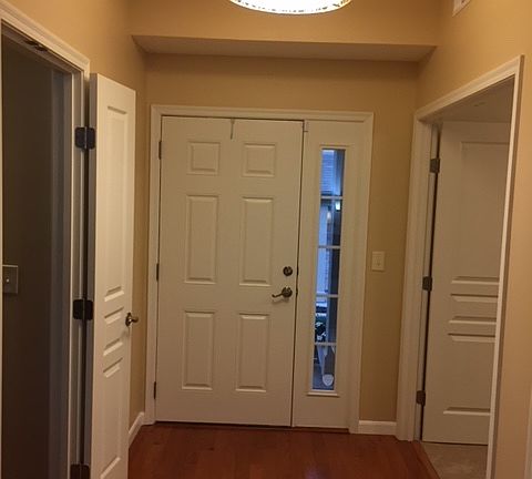 4th image of 4550 English Oak Ct