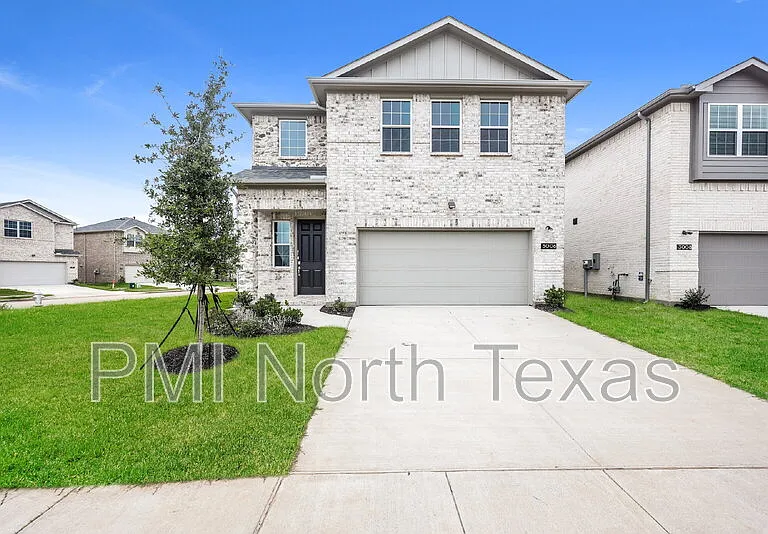 3006 Camellia St — Photo 1