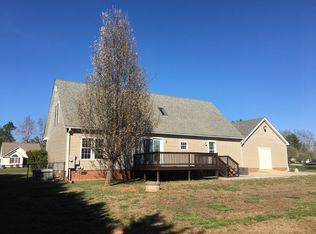 1011 Ravenwood Dr, Graham, NC 27253