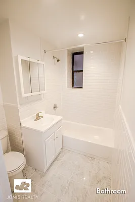 Rented by Jonis Realty | media 12