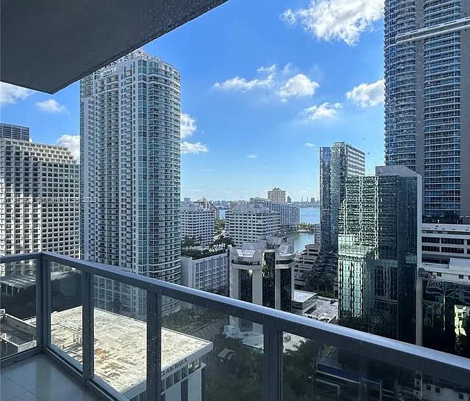 1050 Brickell Ave #2104 — Photo 2