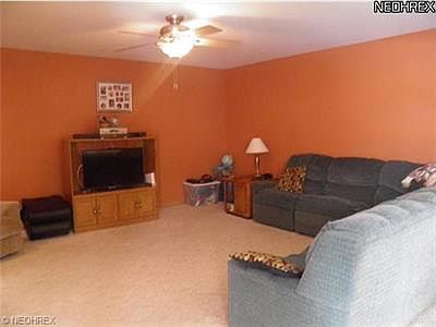 5th image of 4135 Roanoke Dr