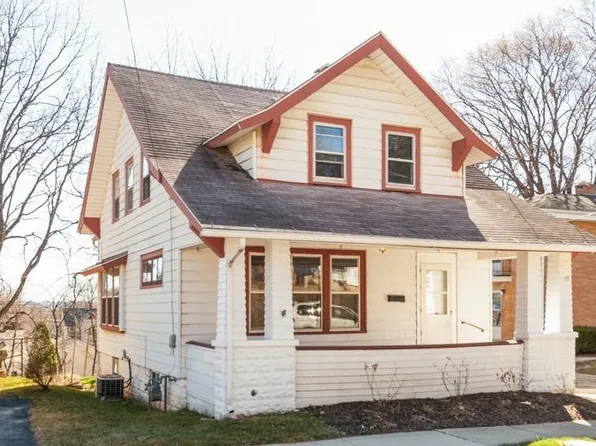119 Spring St, Waukesha, WI 53188