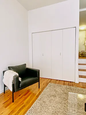 Rented by Triplemint | media 11