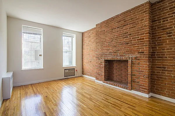 Rented by CitySites Real Estate Group | media 1