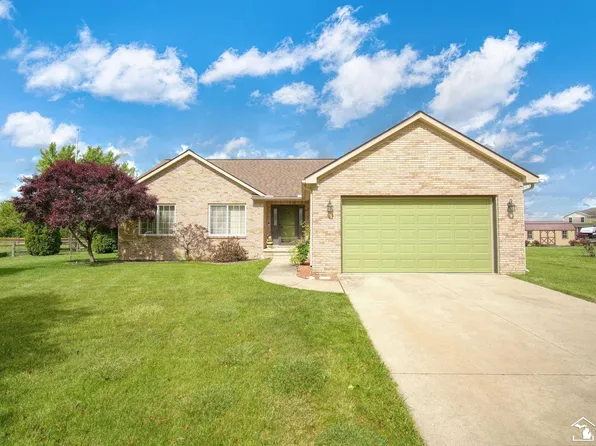 8786 Lentner Cir, Monroe, MI 48162