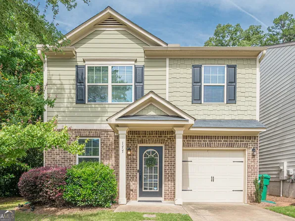 177 Village Trl, Woodstock, GA 30188