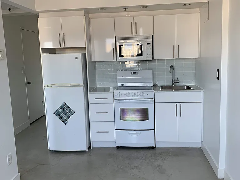 1125 W 12th Ave — Photo 25