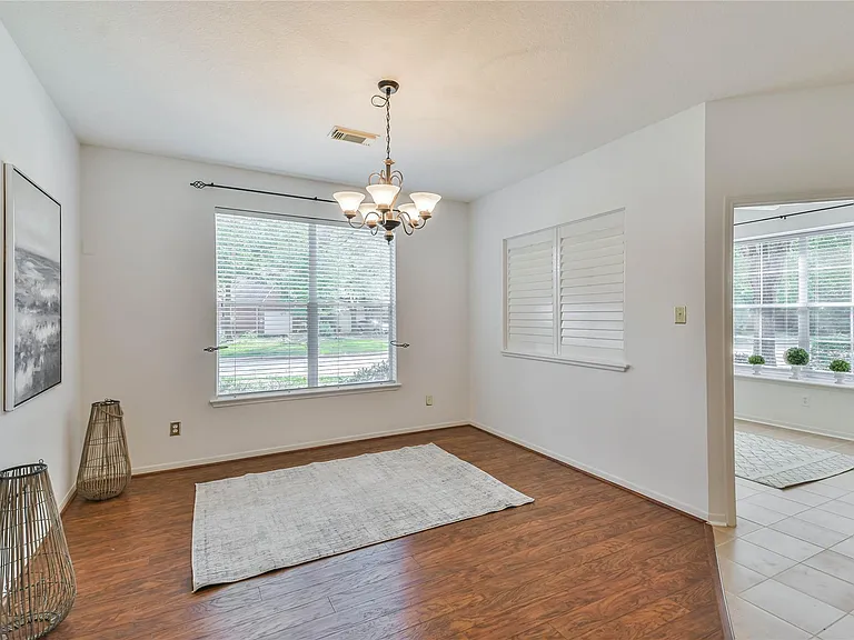 2 Willow Point Pl — Photo 17
