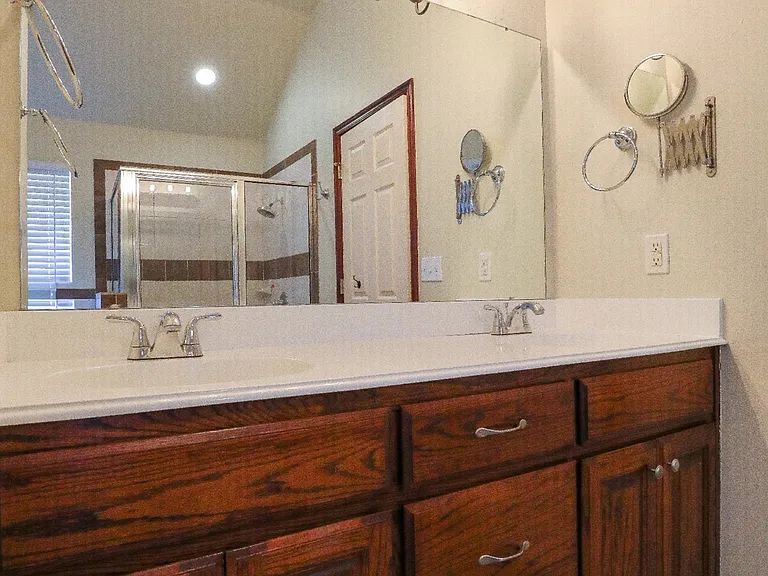 3004 NW 191st St — Photo 22