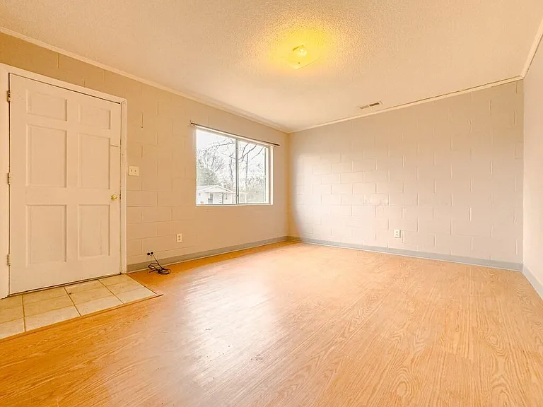 200 Old Praters Mill Rd NE — Photo 3