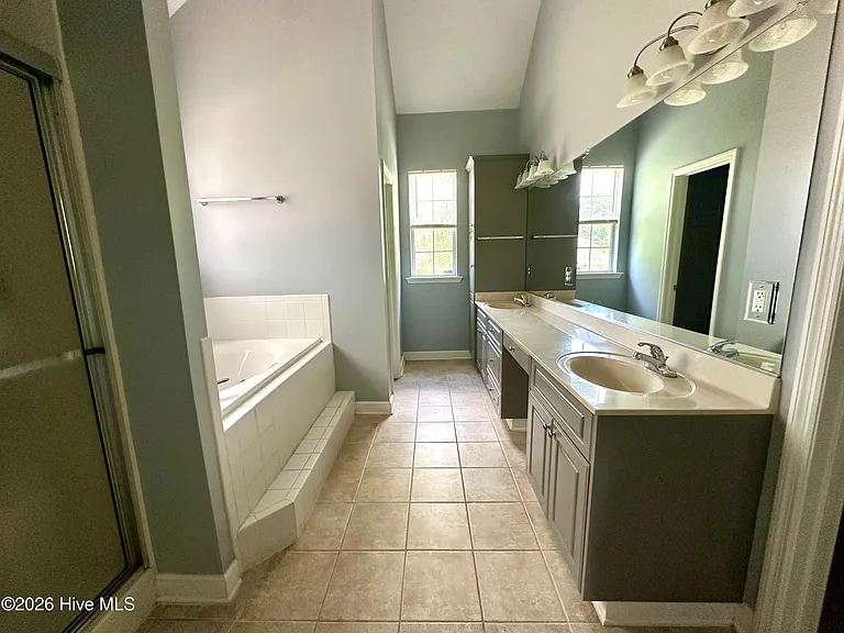 1305 Wickham Ct — Photo 20