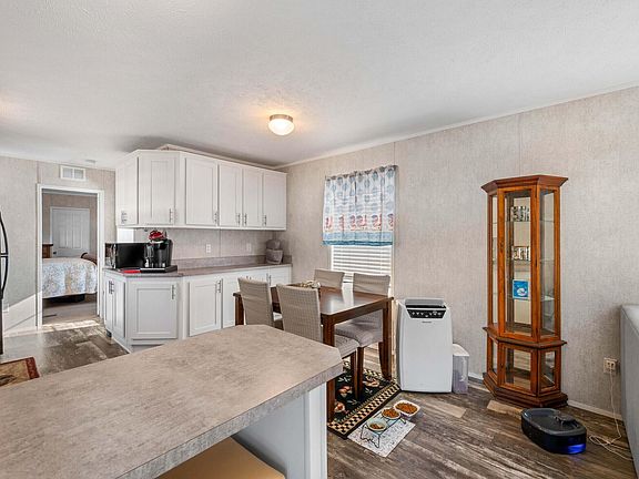 5th image of 21 Purington Avenue