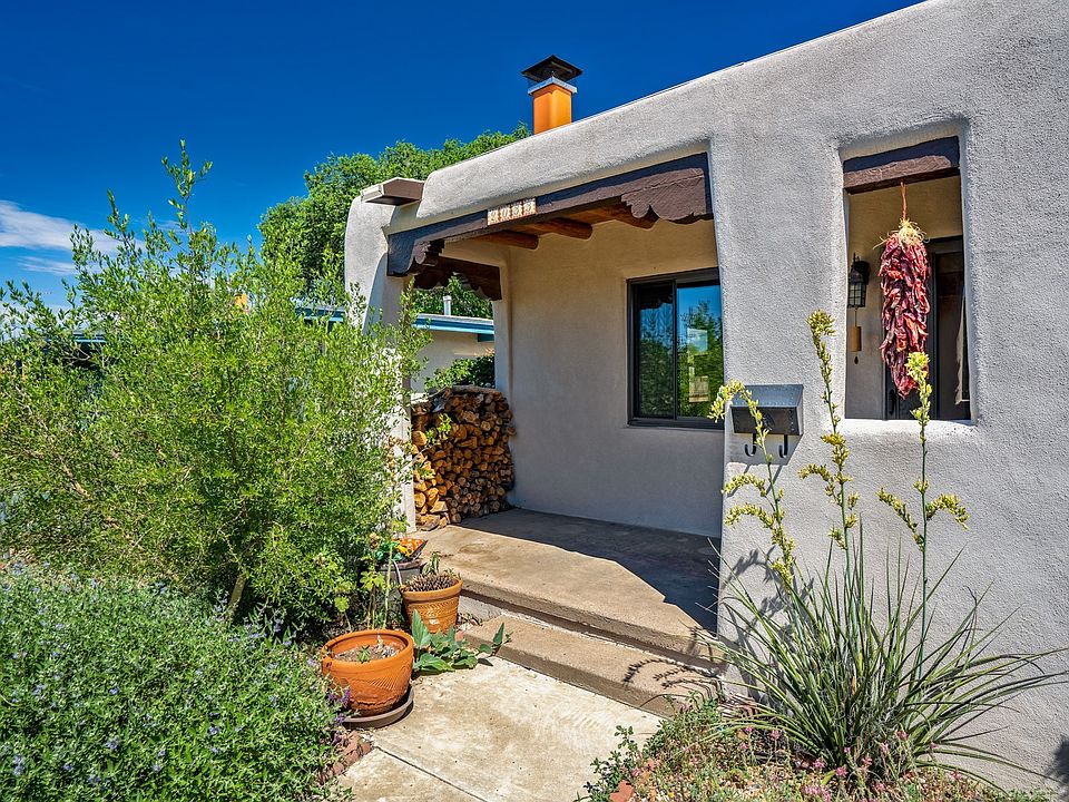 2033 Kiva Rd Santa Fe NM 87505 Zillow