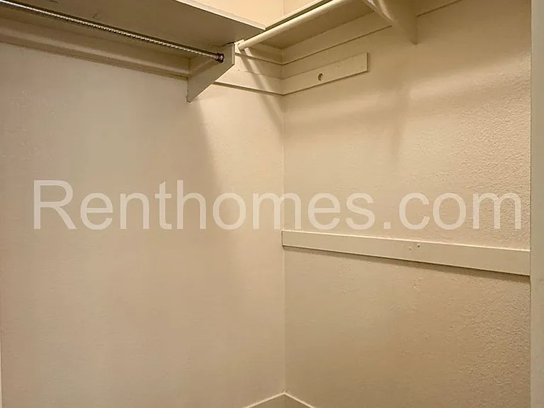 11295 Provencal Pl — Photo 22