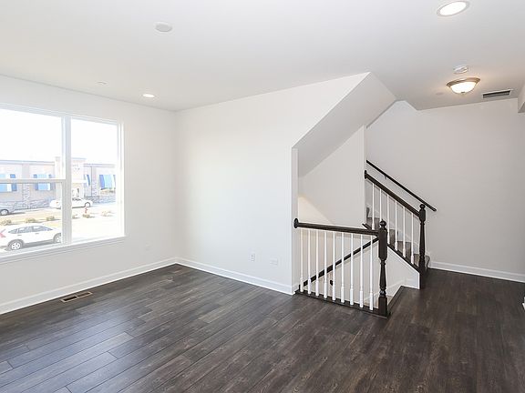 4th image of 3S561 Camden St Lot 6.03