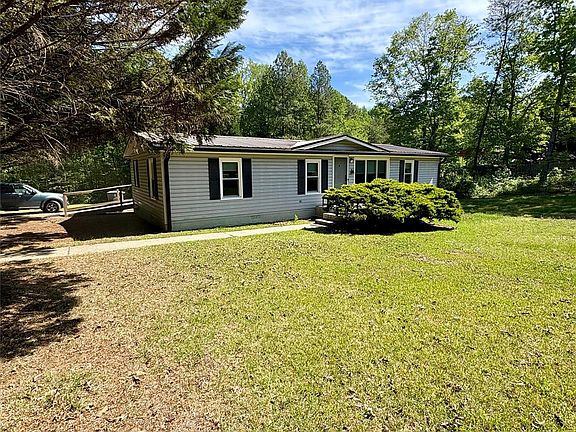 3rd image of 5022 Wrenn Dr