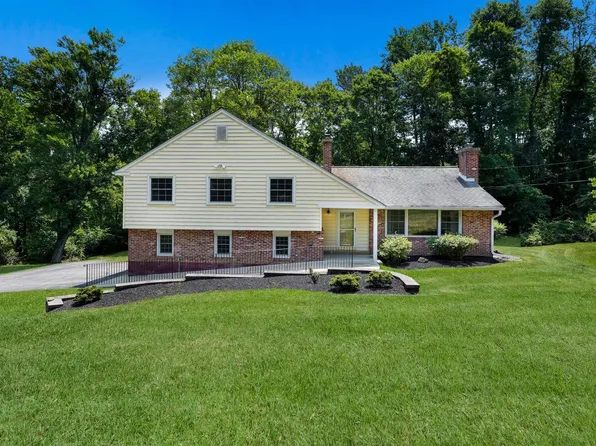 12 Lantern Ln, Media, PA 19063