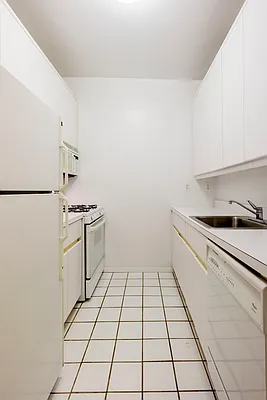 Rented by Reuveni LLC | media 10