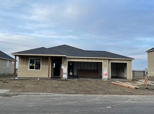 8210 Gardner St, West Richland, WA 99353