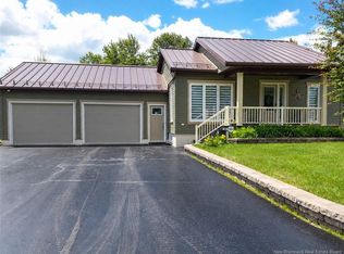 18 4th Ave, Haut Madawaska, NB E7A 2B3