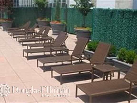 3rd image of 211 E 46th St #30J