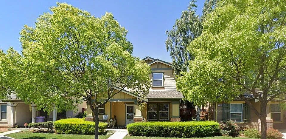 3196 Puffin Cir