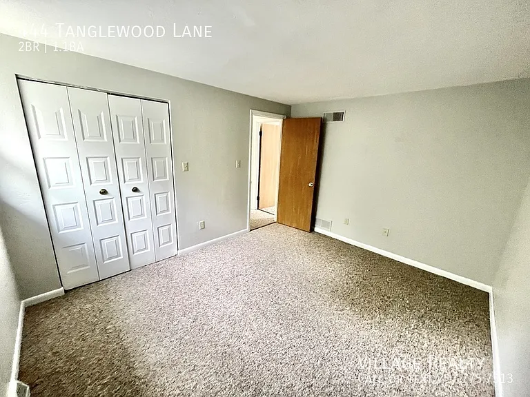 444 Tanglewood Ln — Photo 7