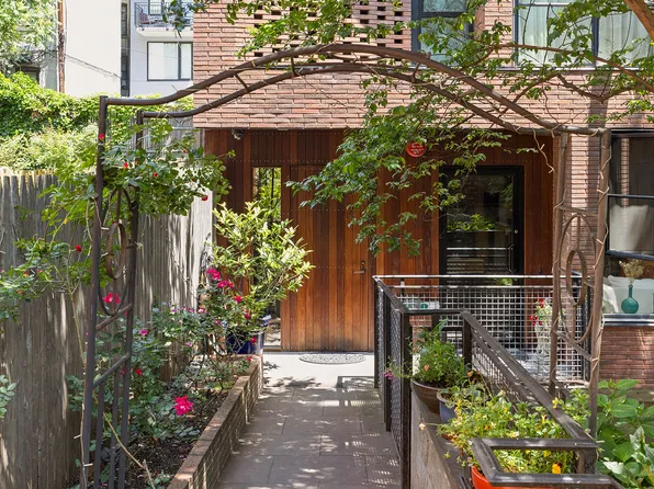 67 Dean Street image 1 of 35