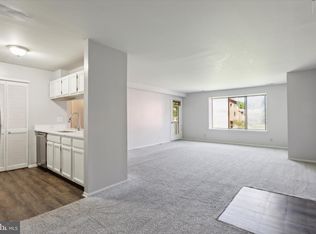 2611 Auburn Ct #B, Mount Laurel, NJ 08054