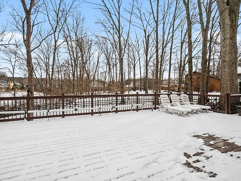 4289 Pinetree Ln — Photo 32