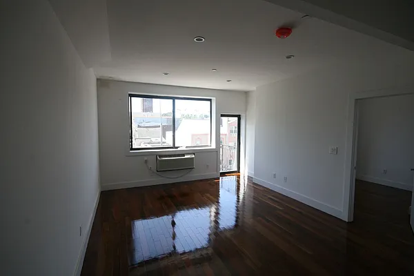 Rented by Makover Group Inc | media 24