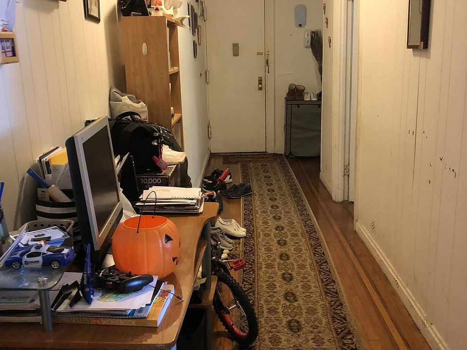 2nd image of 175 Crary Ave APT A2