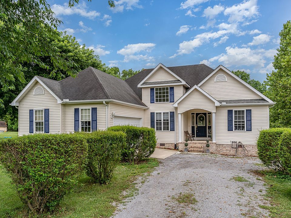 1st image of 490 Hidden Valley Cir