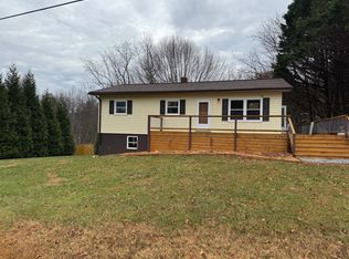 142 Walnut Cove Rd, Franklin, NC 28734