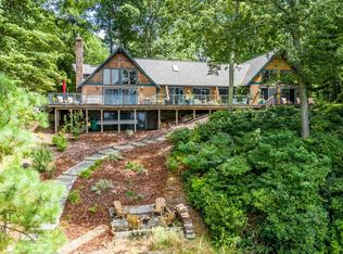 324 Marigold Ln, Weems, VA 22576