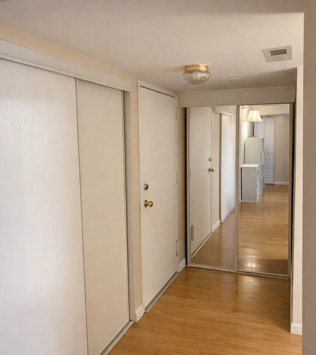 1 bed, 700 sqft, $1,300 — Photo 3