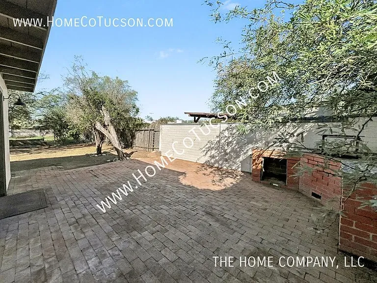 3435 E Elida St — Photo 25