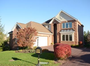 201 Victoria Ln, Mcmurray, PA