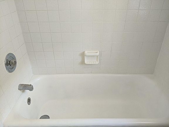 2nd image of 712 Seward St #12-3N