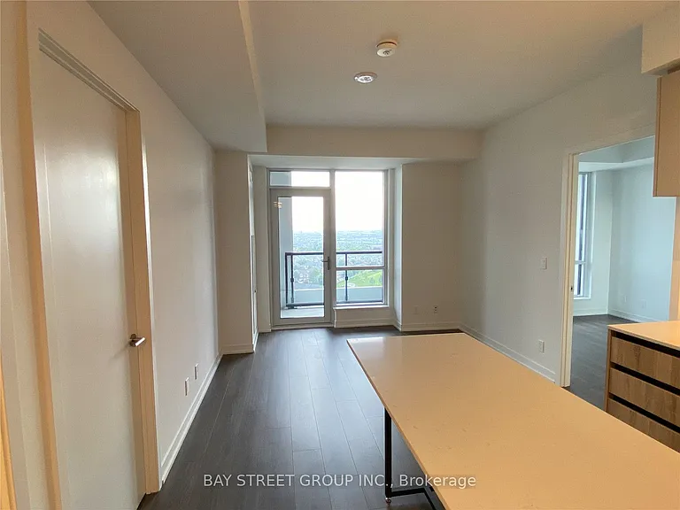 7950 Bathurst St #2002 — Photo 8
