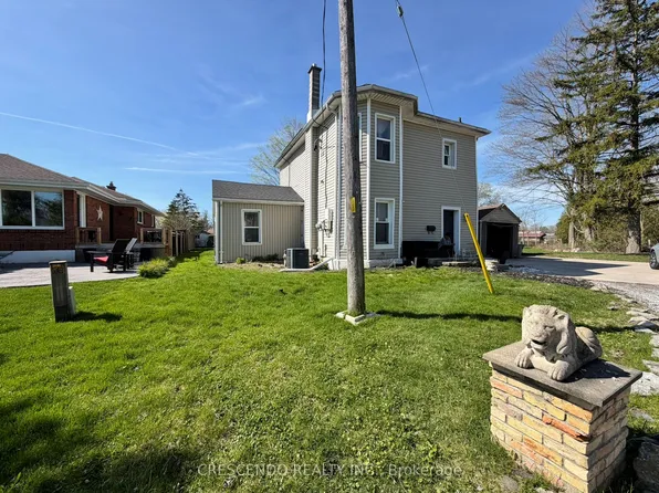 137 Locust St, Saint Thomas, ON N5R 2C1